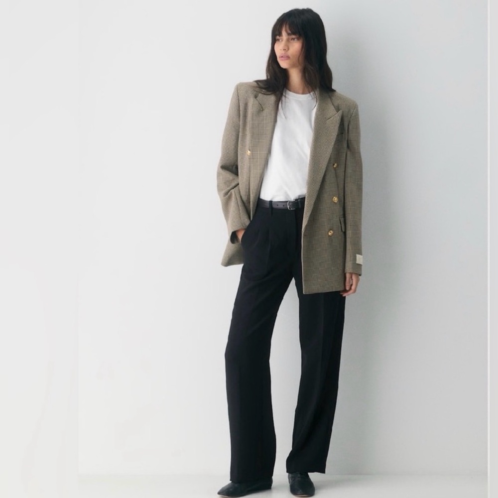 ARITZIA The Effortless Pant Black Crepette Size 8